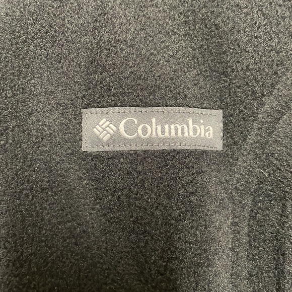 Columbia women black fleece vest. Small - Picture 3 of 4